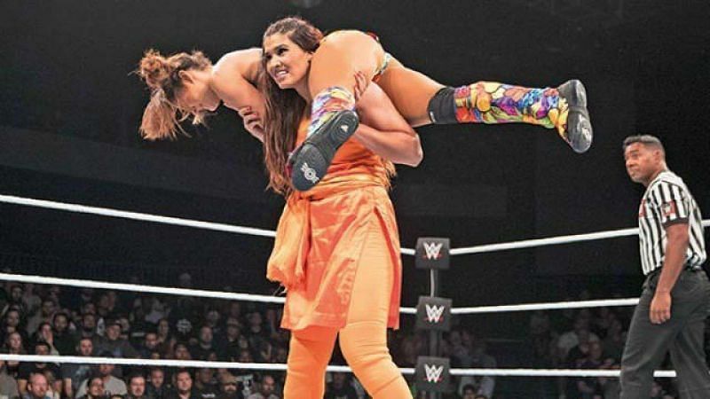 भारतीय  WWE सुपरस्टार ने किया बहुत ही शानदार काम