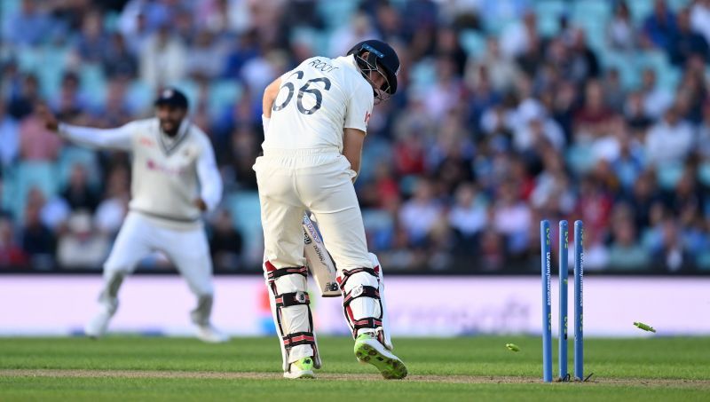 Joe Root undone by a nip-backer from Umesh Yadav in the closing stages of Day One.