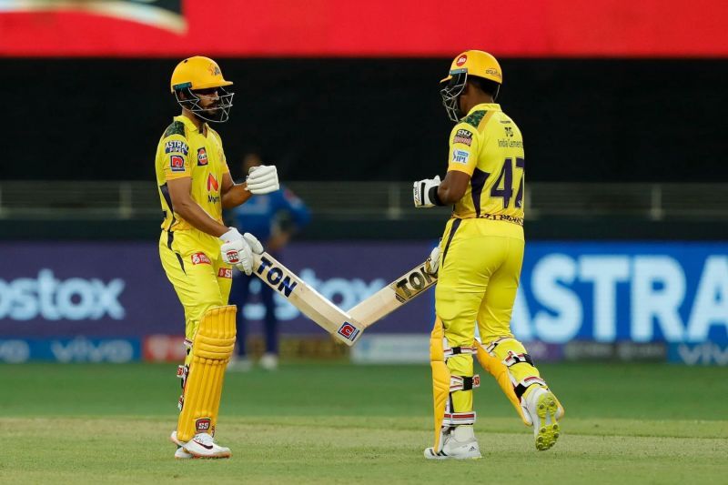 Ruturaj Gaikwad and Dwayne Bravo. Pic: IPLT20.COM