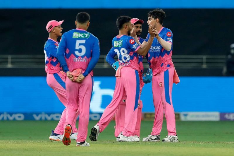 Rajasthan Royals (RR) celebrate a wicket. Pic: IPLT20.COM