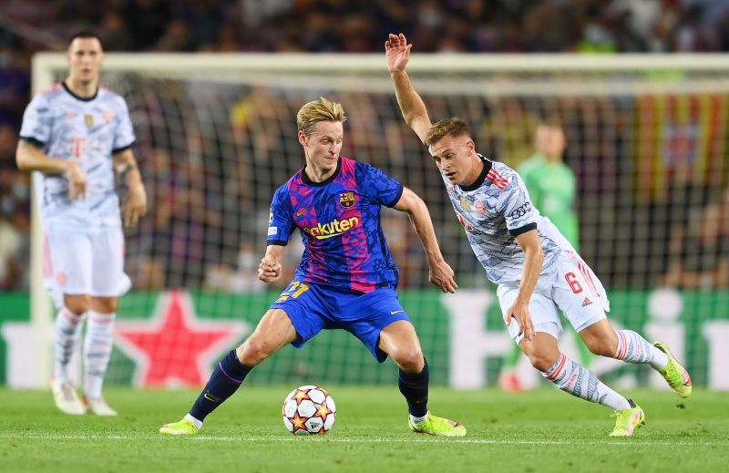 Frenkie de Jong in action for Barcelona