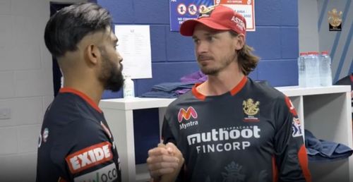 Mohammed Siraj and Dale Steyn embracing in RCB dressing room (Source: RCB Instagram)