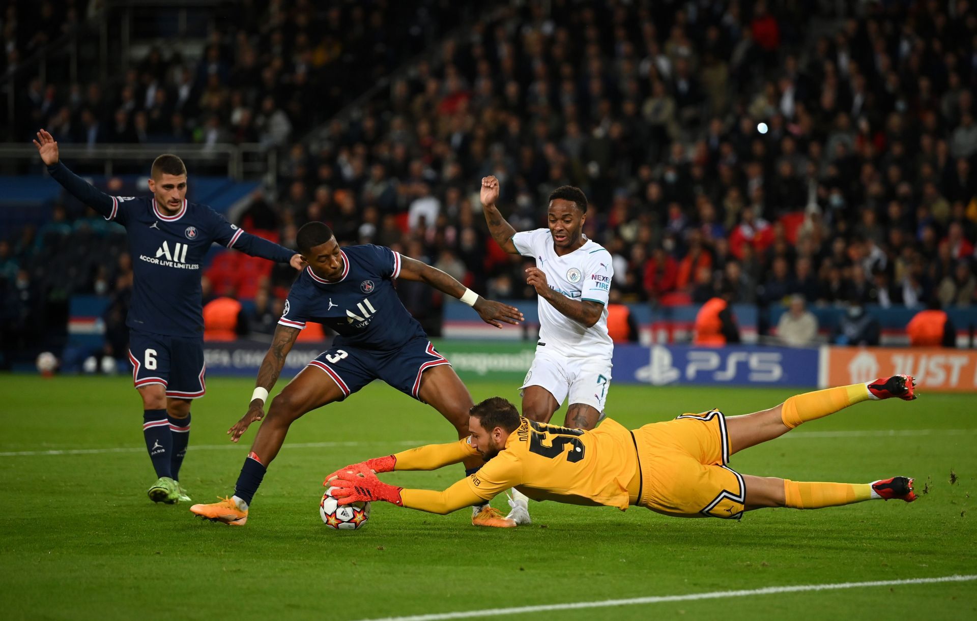 Paris Saint-Germain v Manchester City: Group A - UEFA Champions League