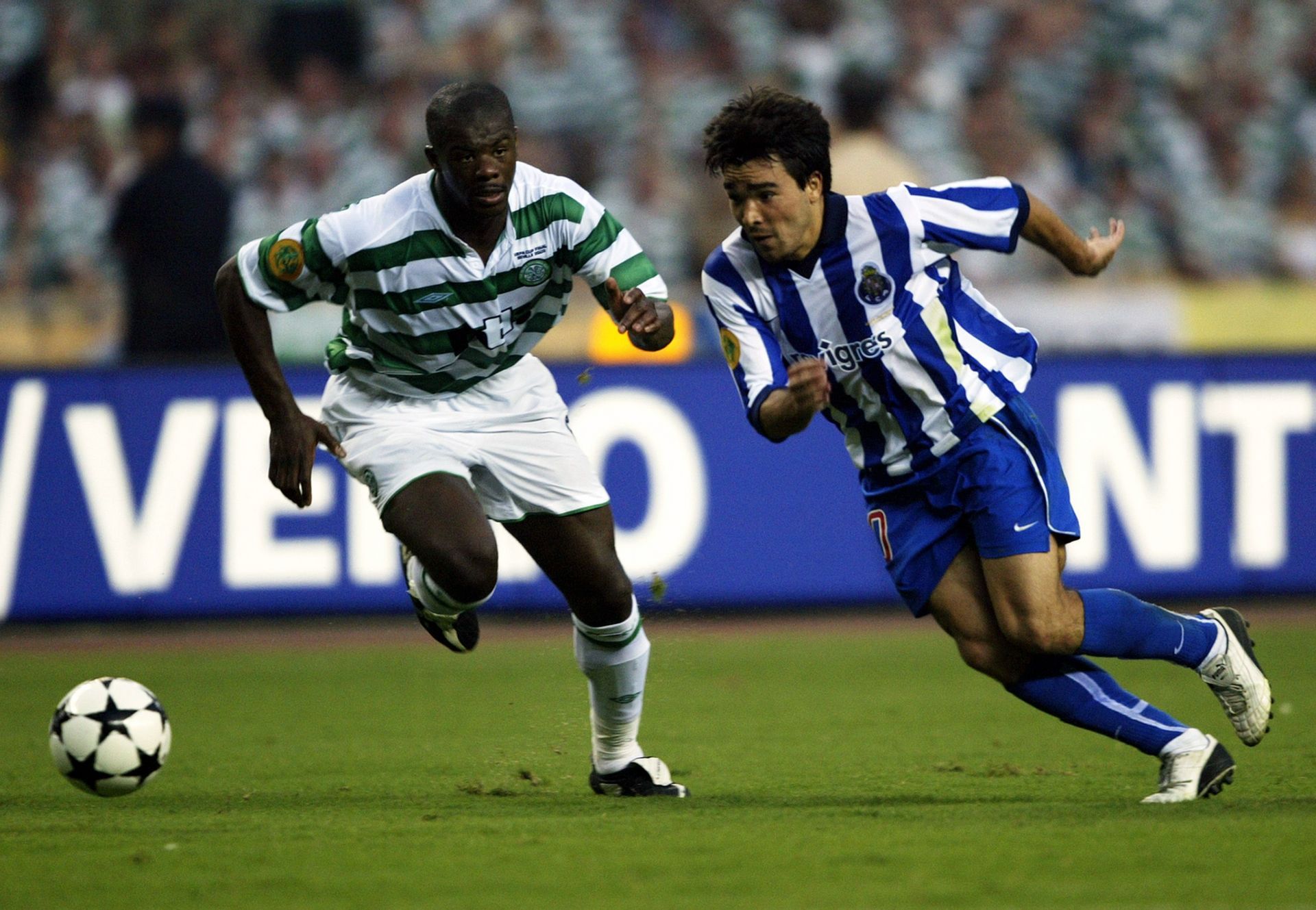 Deco of FC Porto and Dianbobo Balde of Celtic