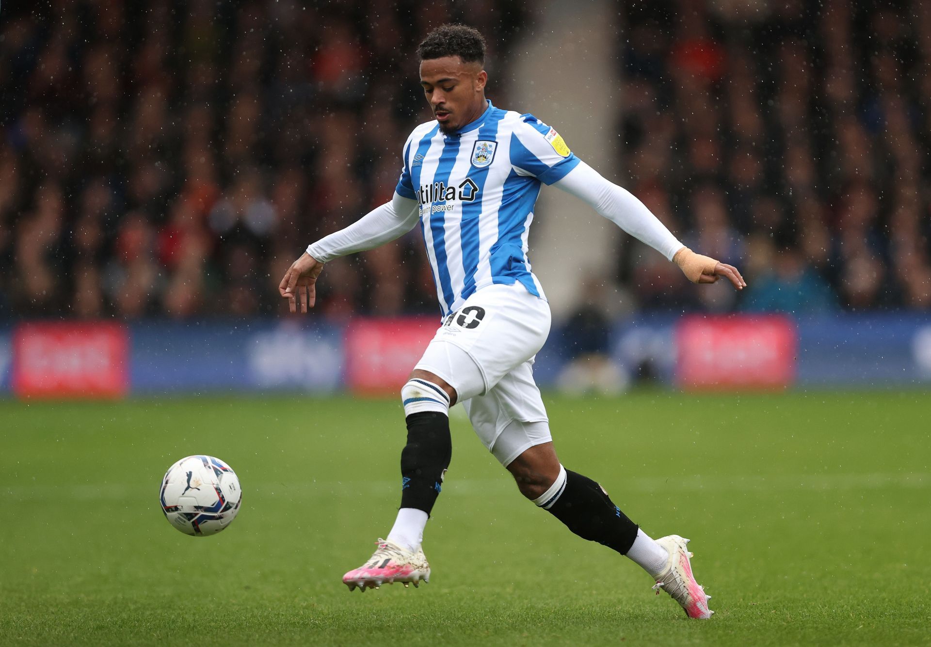 Huddersfield Town and Birmingham City go head-to-head at the John Smith&#039;s Stadium