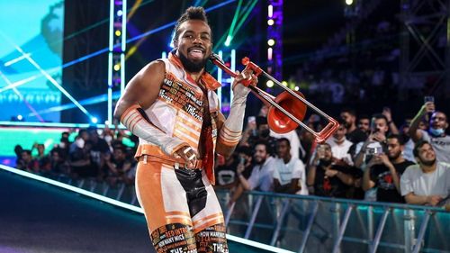 Xavier Woods making his way to Crown Jewel