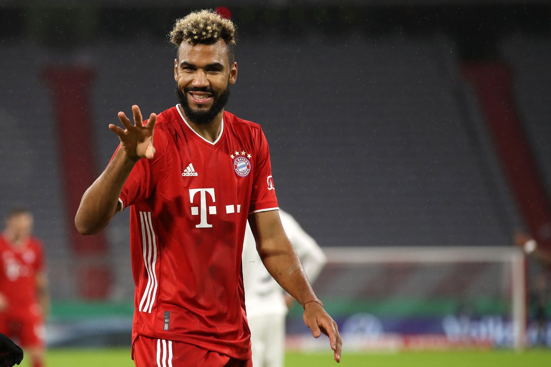 Choupo-Moting plays second fiddle to Lewandowski at Bayern