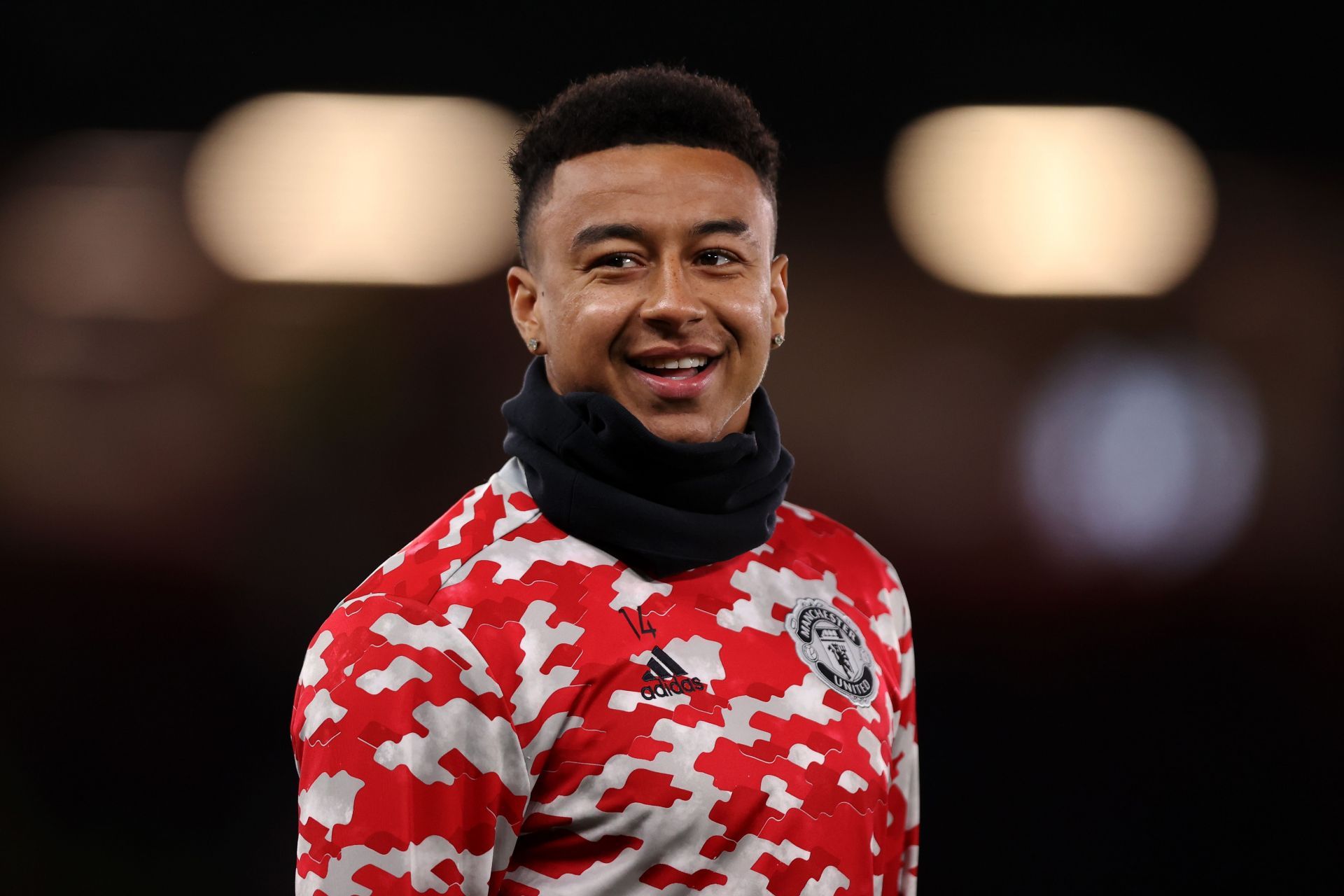 Noel Whelan has backed Everton to sign Jesse Lingard.