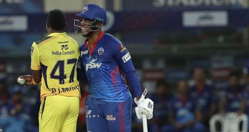 Shimron Hetmyer shares a light moment with his West Indian teammate Dwayne Bravo. (Photo: BCCI)