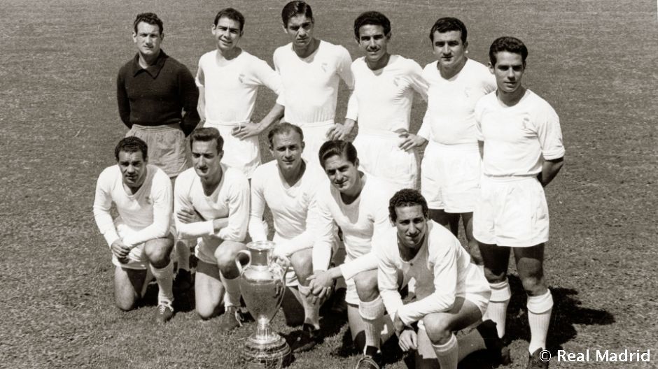 Juanito Alonso (top left) with his Real Madrid mates (Photo courtesy: Twitter)