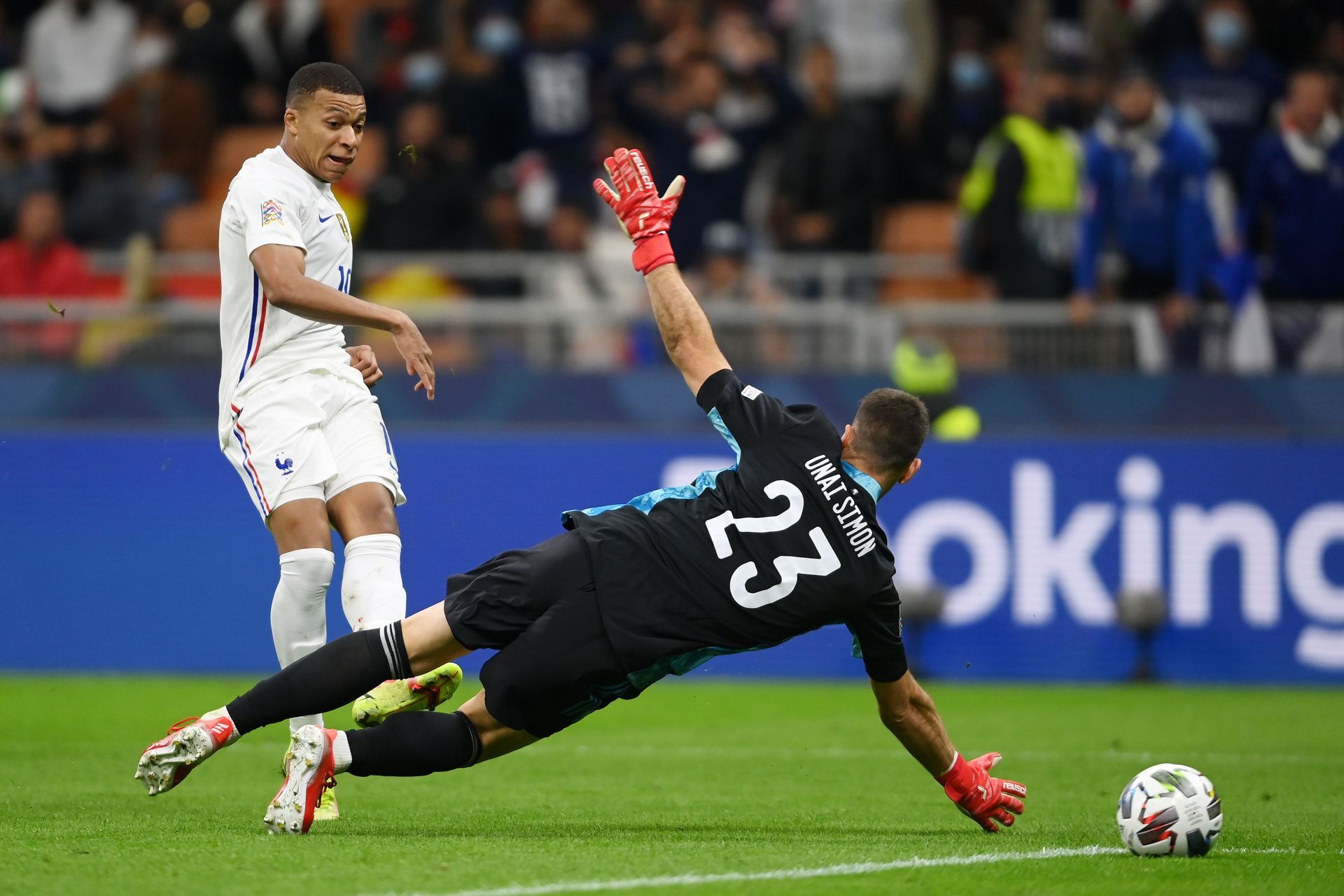 Mauricio Pochettino has hailed Kylian Mbappe's performance against Angers.