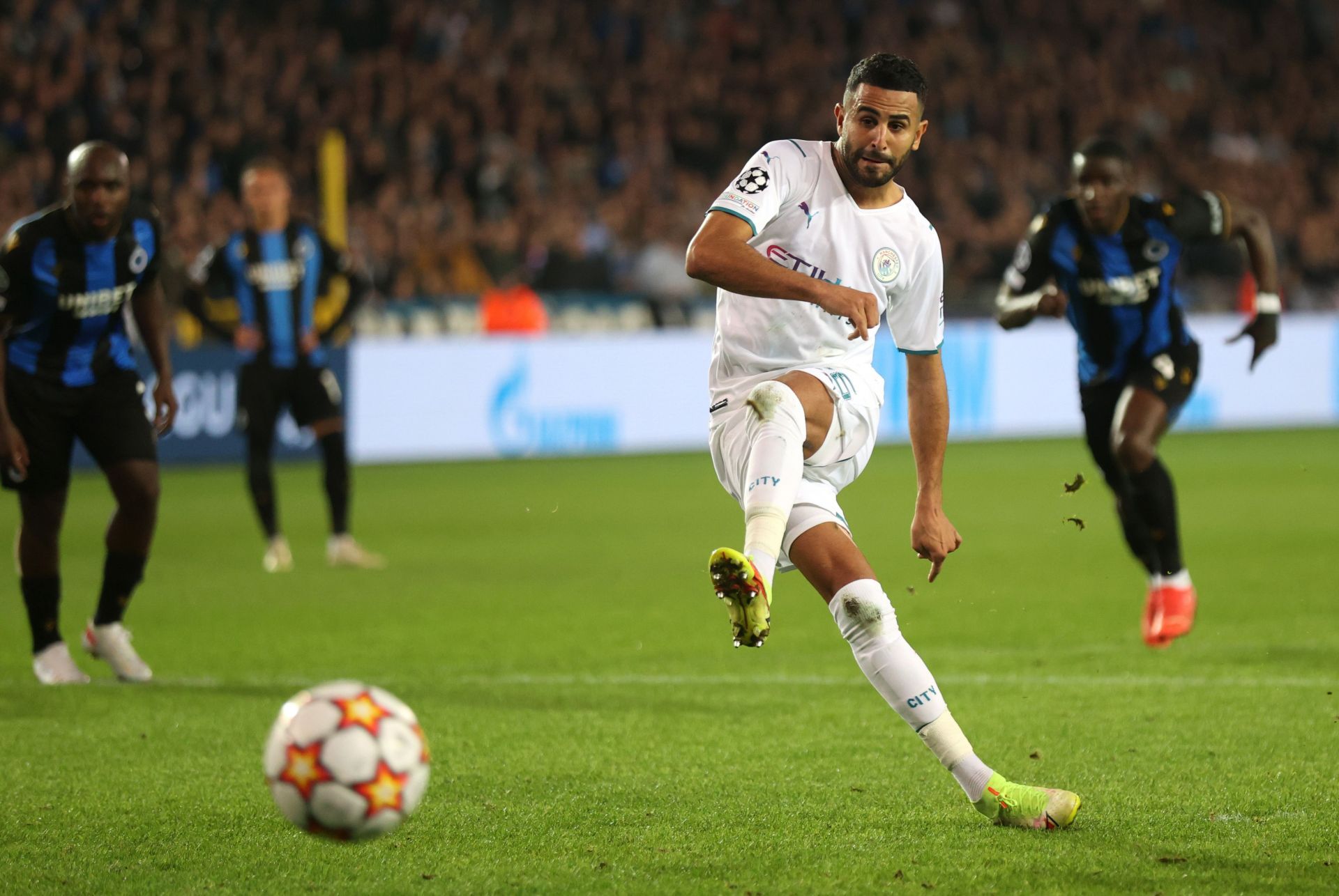 Mahrez chipped in with a well-taken brace from his position on City&#039;s right wing