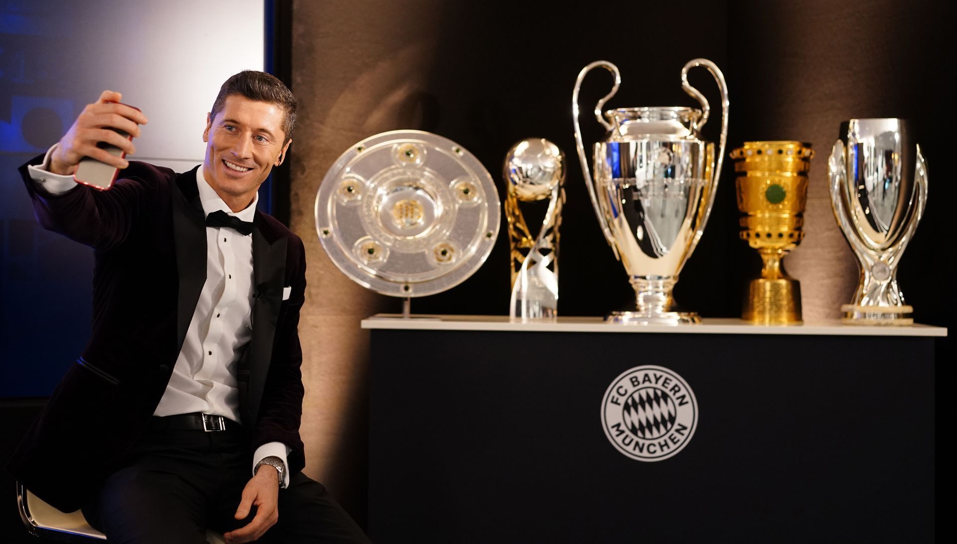 FC Bayern Muenchen Players And Staff Watch FIFA The BEST Awards