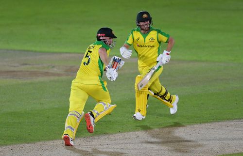 David Warner and Aaron Finch set the platform for Australia's chase against Sri Lanka.