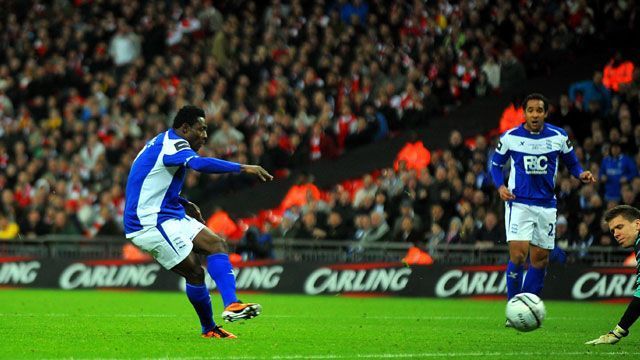 Obafemi Martins scores the winning goal for Birmingham