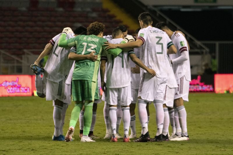 Mexico travel to the Estadio Cuscatl&aacute;n to take on El Salvador