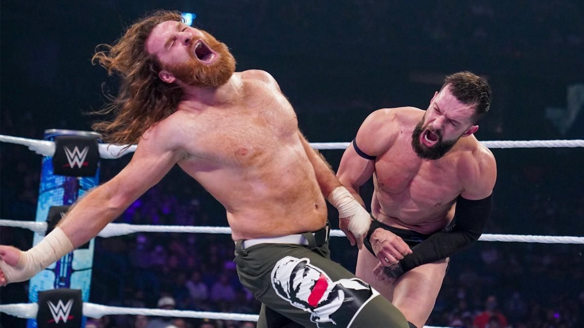 Finn Balor beat Sami Zayn on Supersized SmackDown to advance to the King of the Ring finals