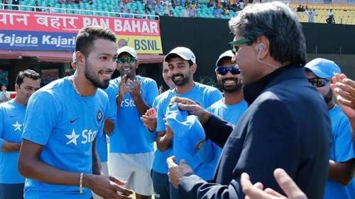 Hardik Pandya received his ODI debut cap from Kapil Dev