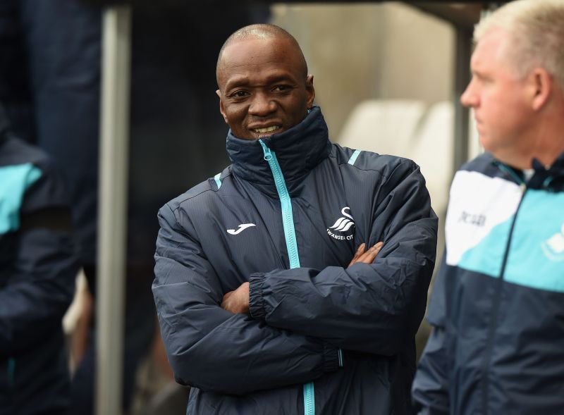 Makelele as the assistant coach of Swansea City