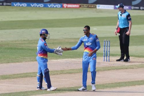 Rishabh Pant and Axar Patel celebrate a wicket. Pic: IPLT20.COM