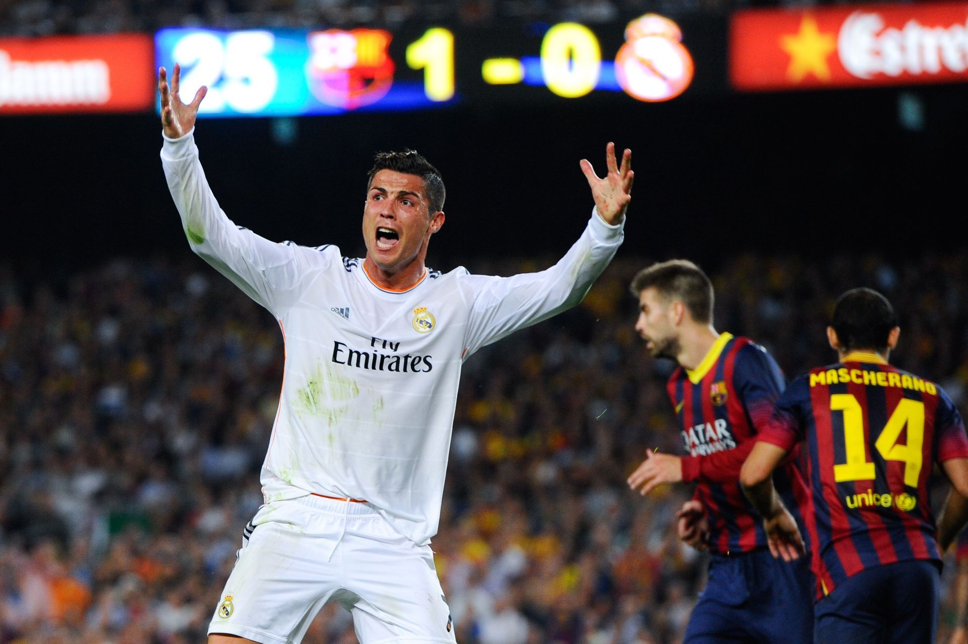 Cristiano Ronaldo holds the record for the most consecutive El Clasicos scored in.
