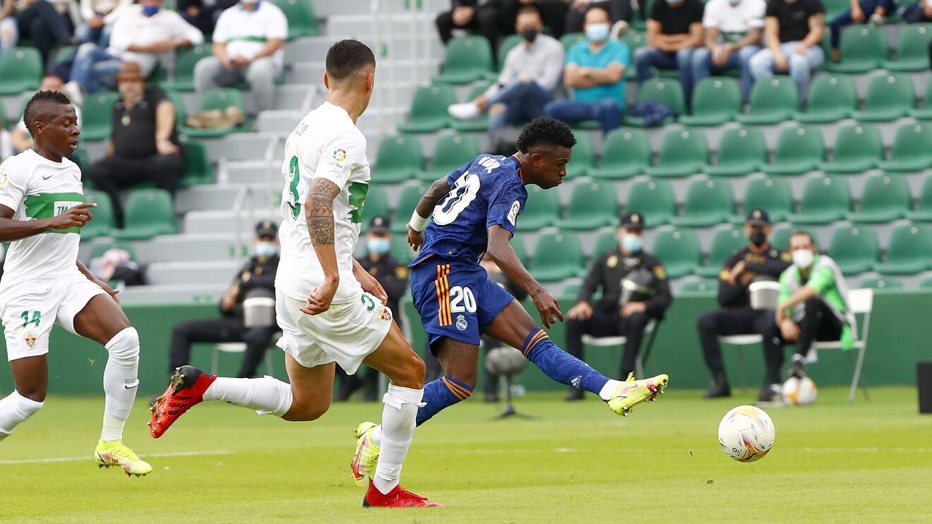 Vinicius Junior was on target again as Real Madrid beat Elche.