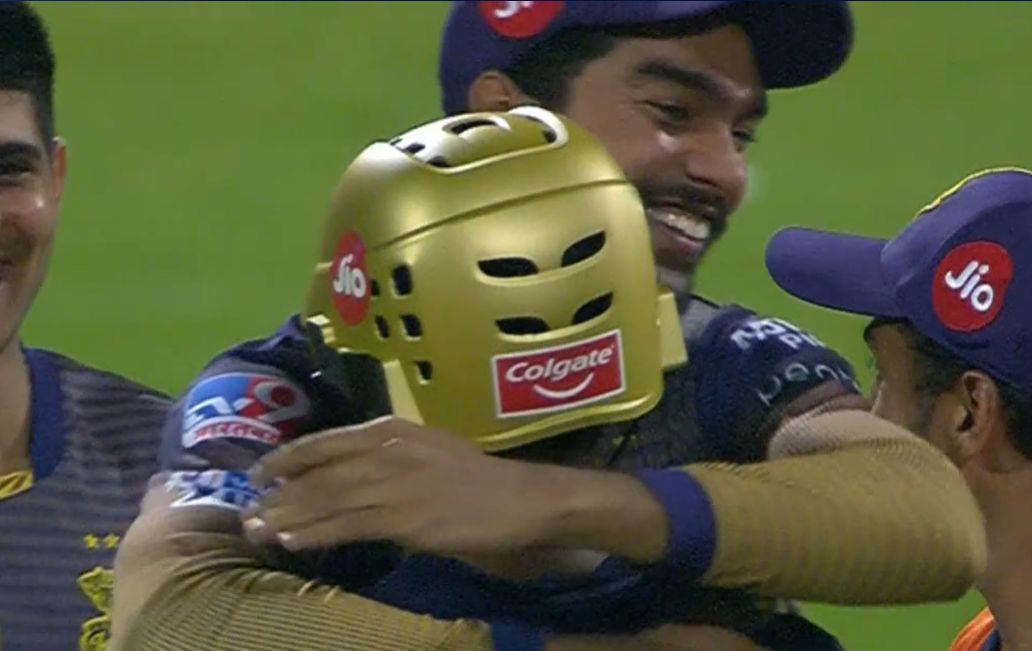 Venkatesh Iyer hugs Rahul Tripathi after KKR&#039;s win. Pic: IPLT20.COM