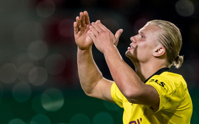 SV Wehen Wiesbaden v Borussia Dortmund - DFB Cup: First Round