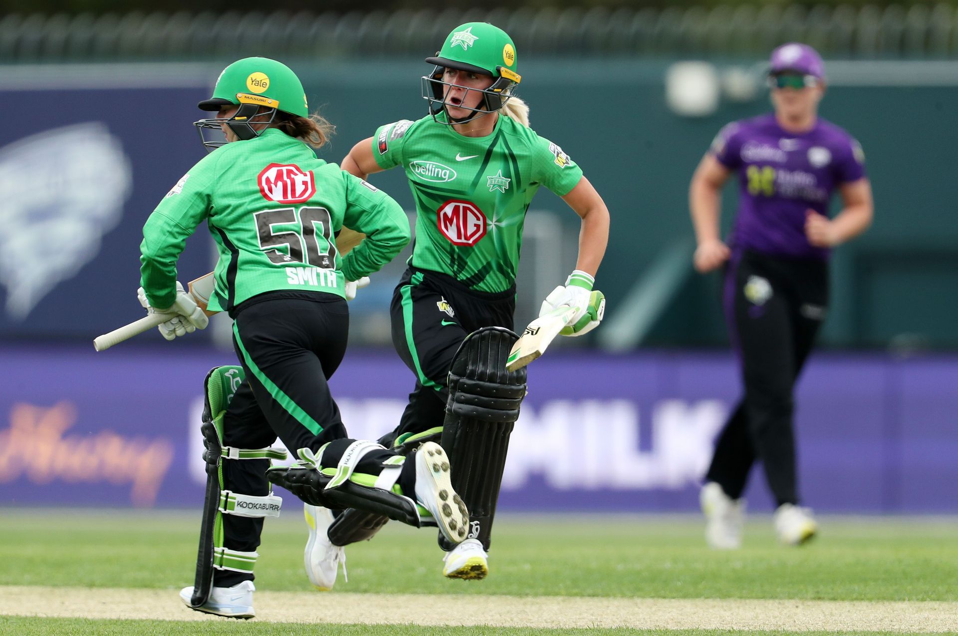 Players running between the wicket in the WBBL - Stars v Hurricanes