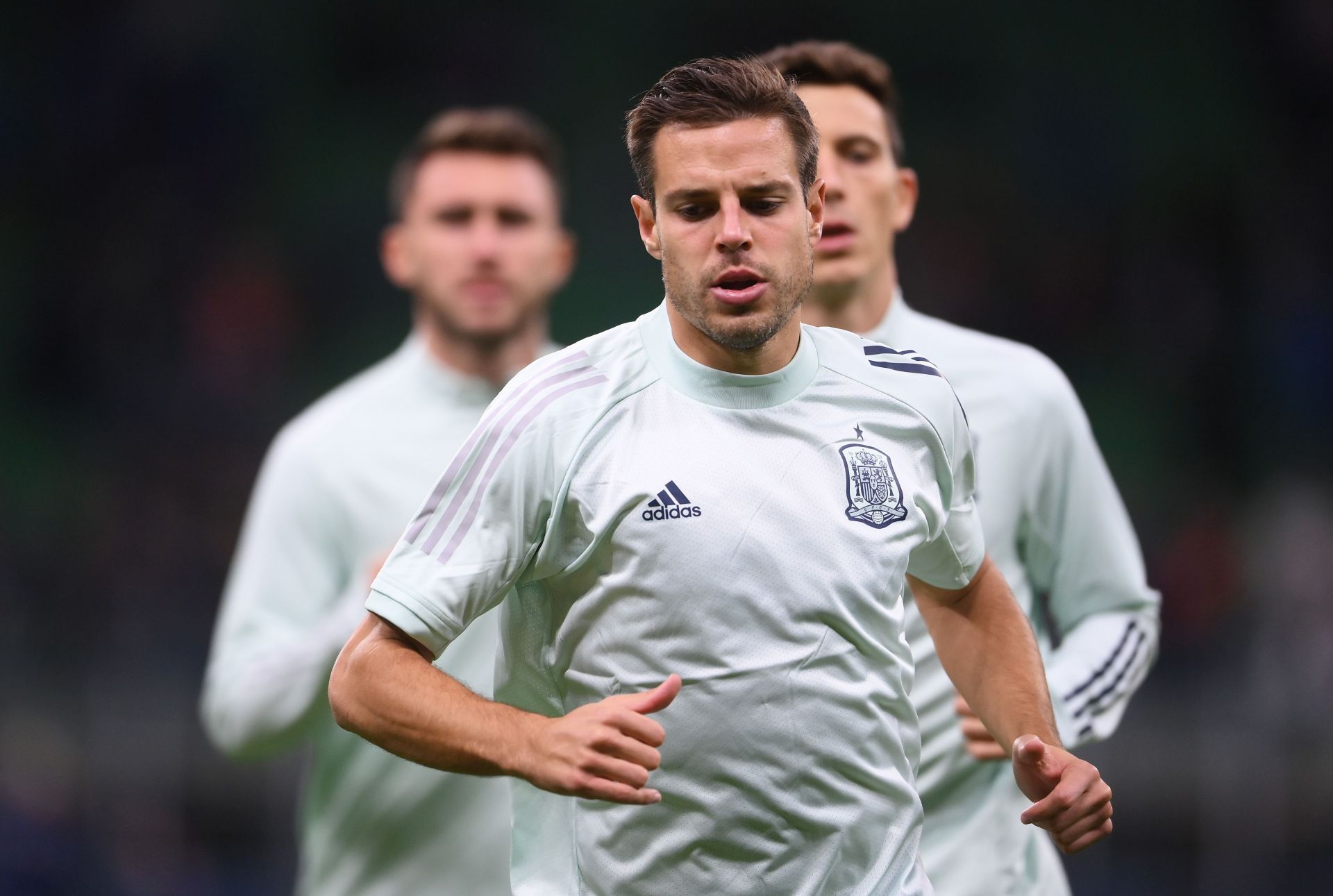 Barcelona are eyeing a move for Cesar Azpilicueta next summer.