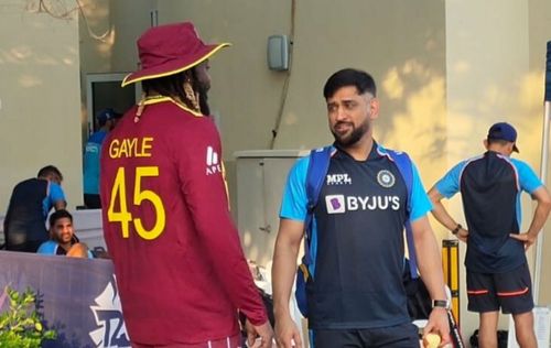 T20 World Cup: MS Dhoni and Chris Gayle had a chat during their teams' warm-up matches on Monday.