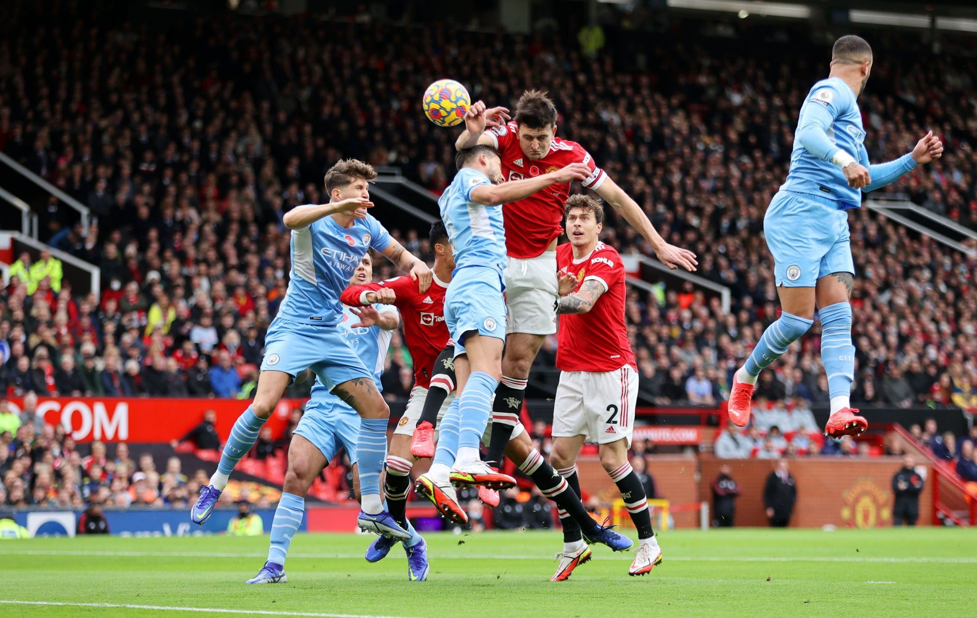 Manchester City beat Manchester United for the first time in five derbies
