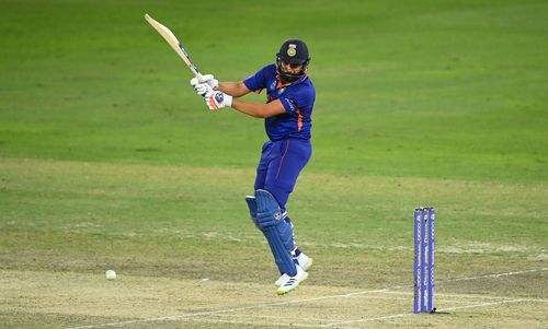 Aakash Chopra highlighted that Rohit Sharma did not look in control during the initial stages of his innings