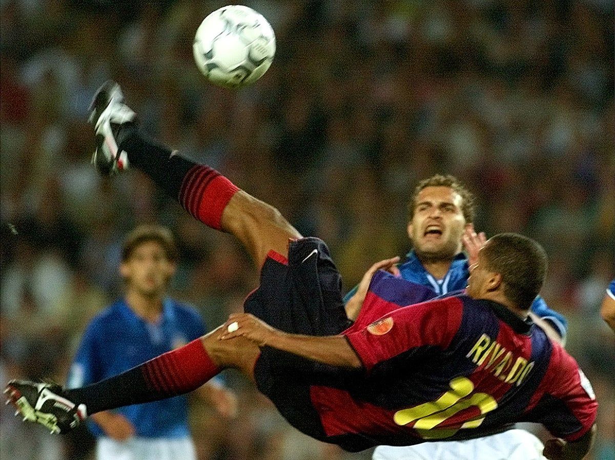 Rivaldo trying the audacious (image via The Independent)