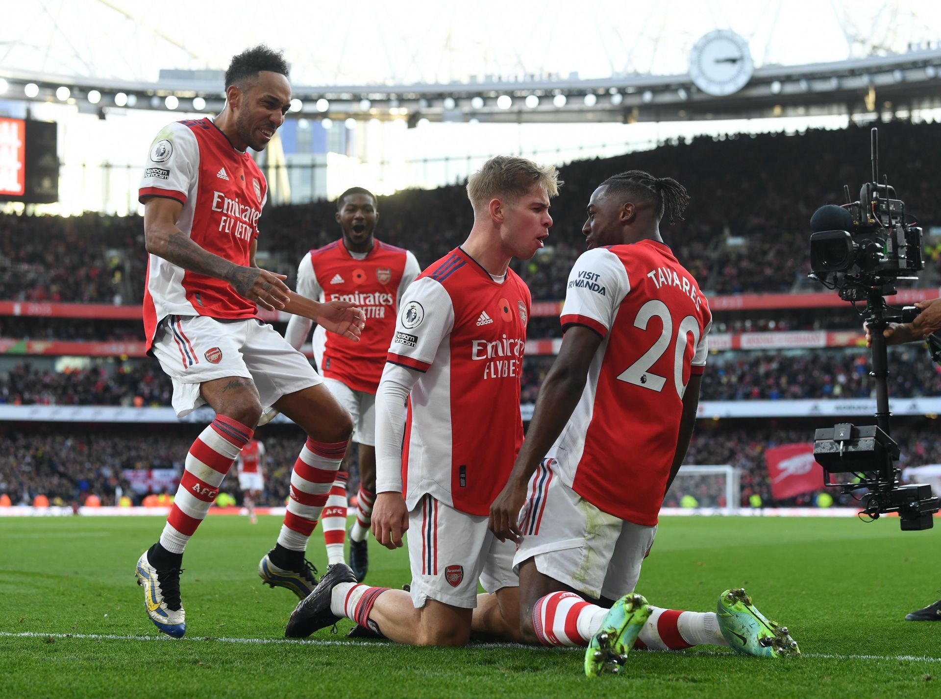 Arsenal have extended their unbeaten run to 10 matches after beating Watford