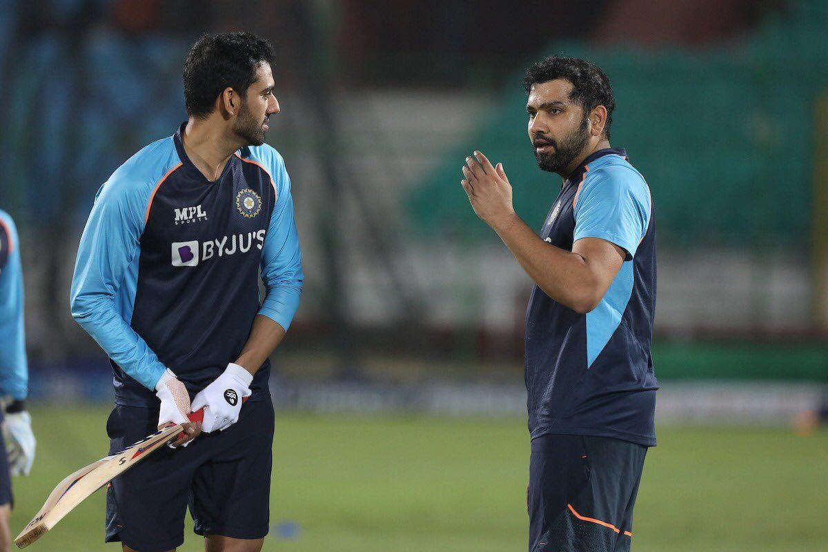 Deepak Chahar can be seen in a conversation with Rohit Sharma.