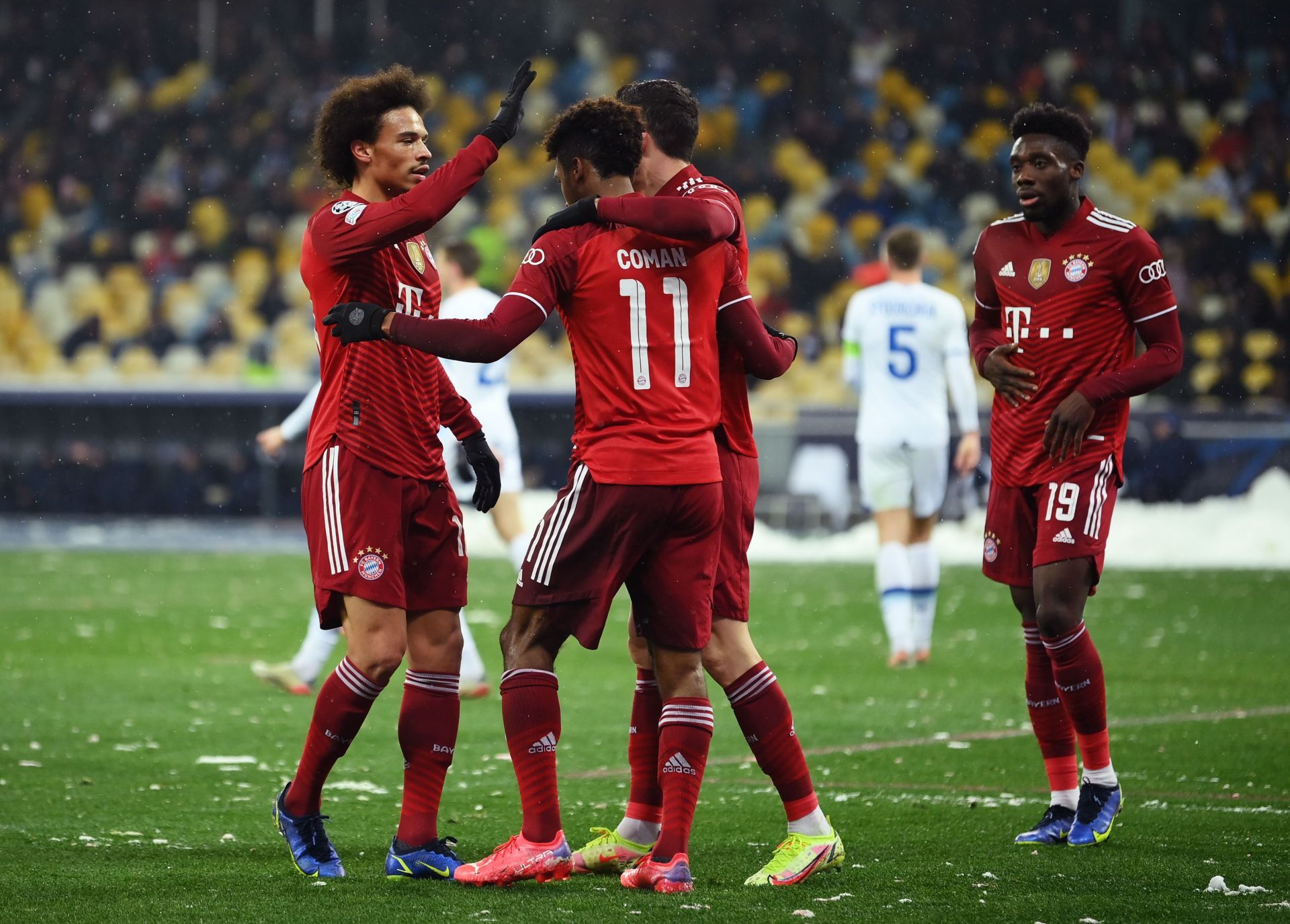 Bayern Munich are through to the 2021-22 Champions League knockouts.