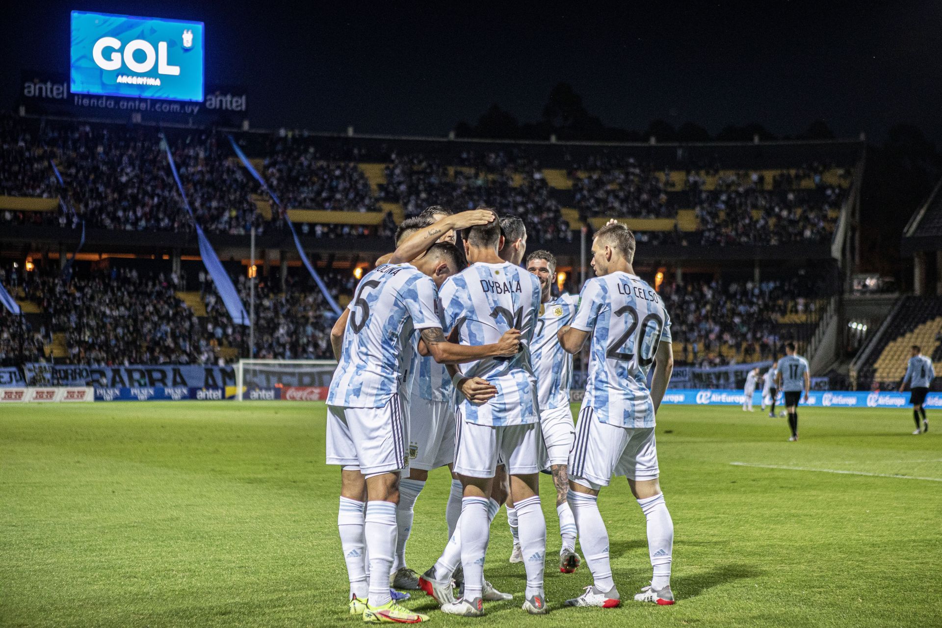 Uruguay v Argentina - FIFA World Cup Qatar 2022 Qualifier