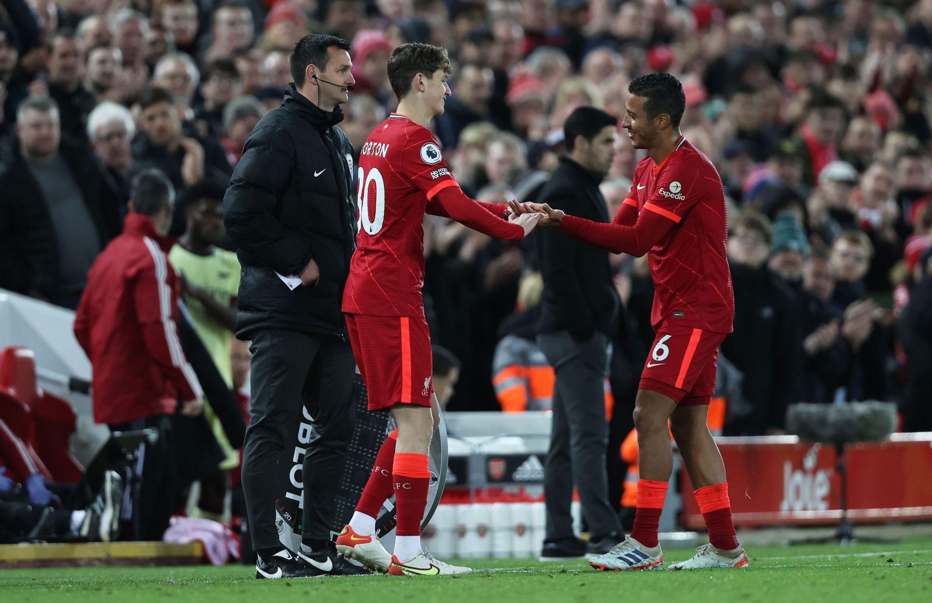 Liverpool coach Jurgen Klopp gave Tyler Morton a place on the bench against Arsenal due to injuries and later handed the youngster a late cameo.