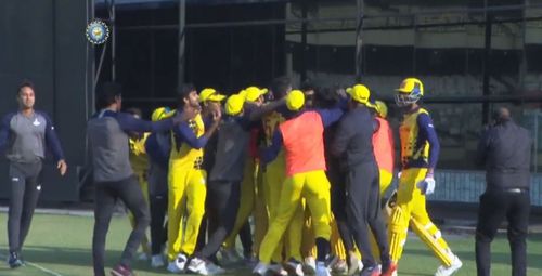 Tamil Nadu players celebrate after winning the Syed Mushtaq Ali Trophy 2021-22 final. Pic: BCCI