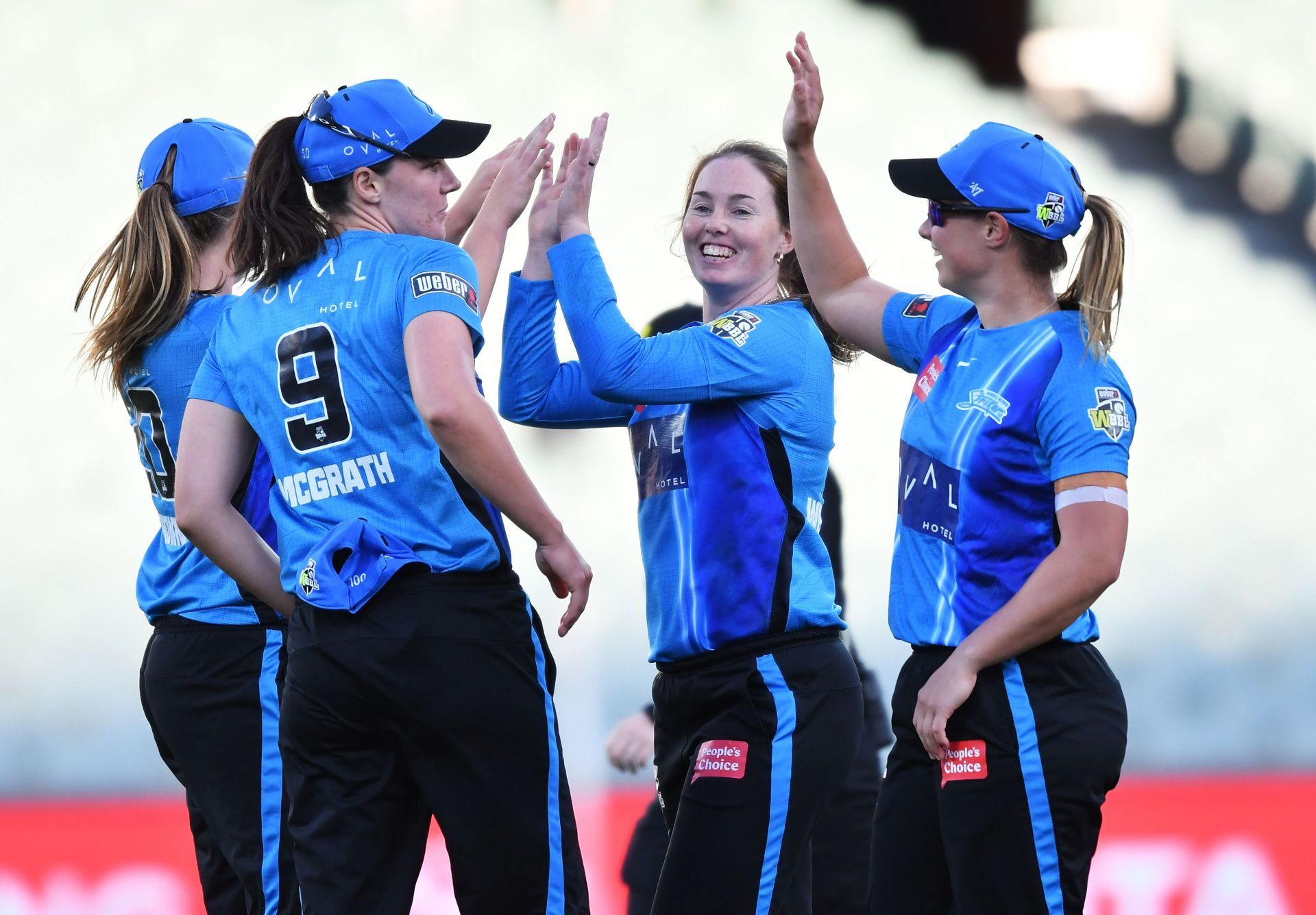 WBBL The Challenger - Renegades v Strikers