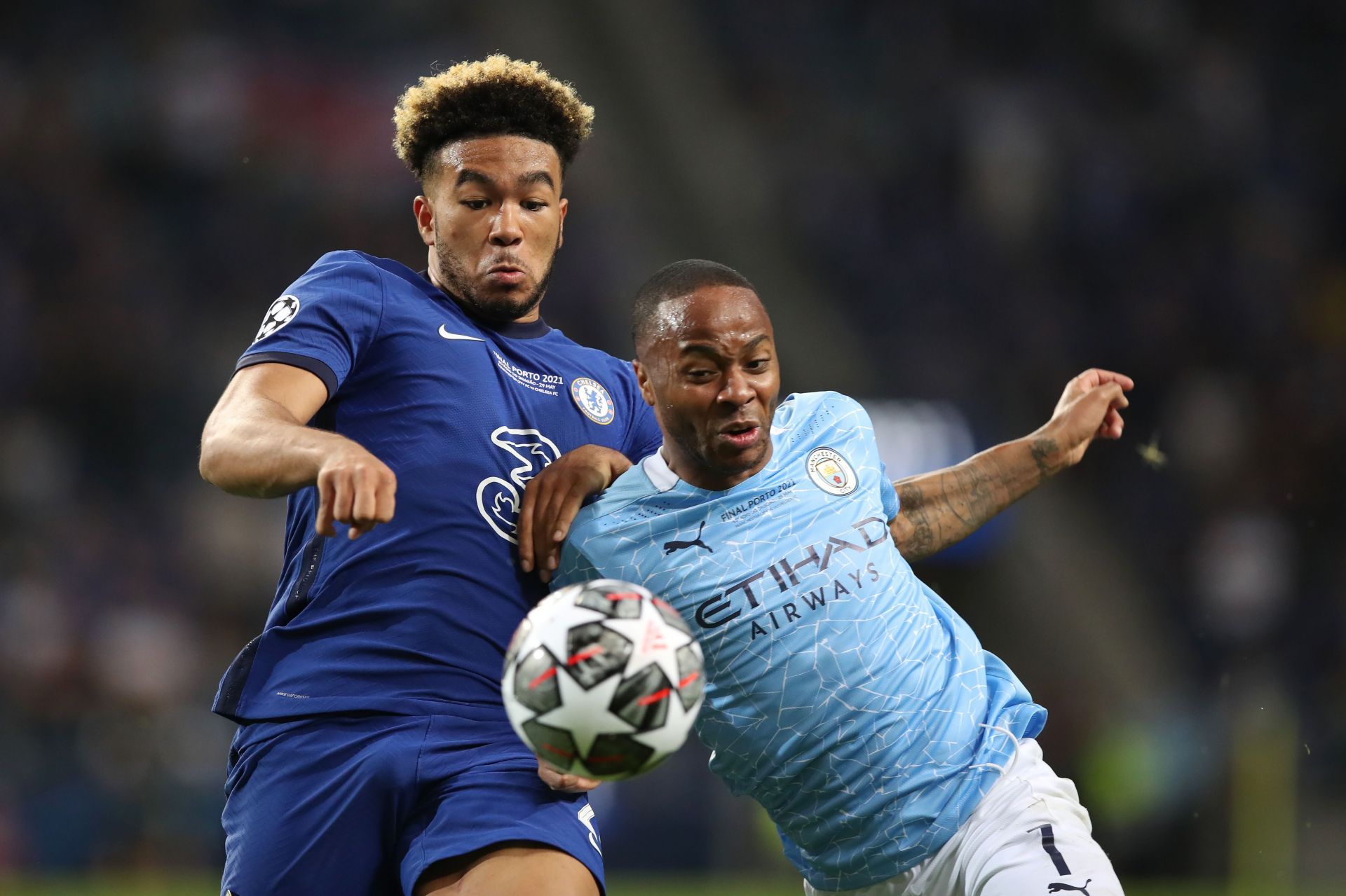 Chelsea&#039;s Reece James (L) battles Raheem Sterling of Manchester City (R)