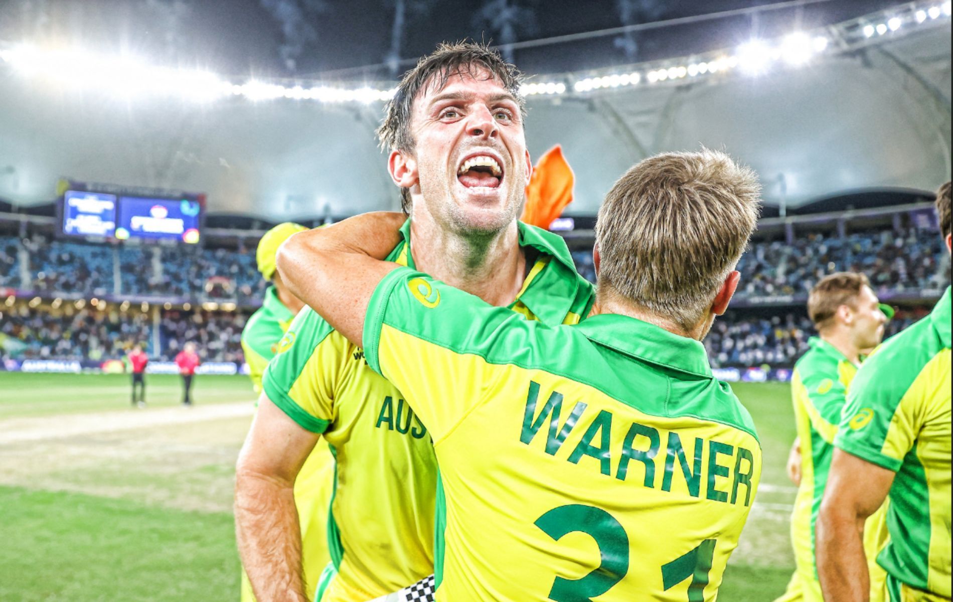Mitchell Marsh and David Warner put on a 92-run stand to help Australia beat New Zealand in the T20 World Cup final.