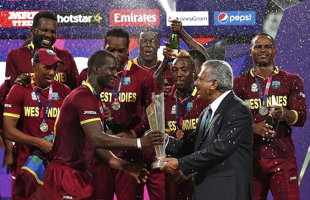 Daren Sammy receiving the T20 World Cup trophy in 2016