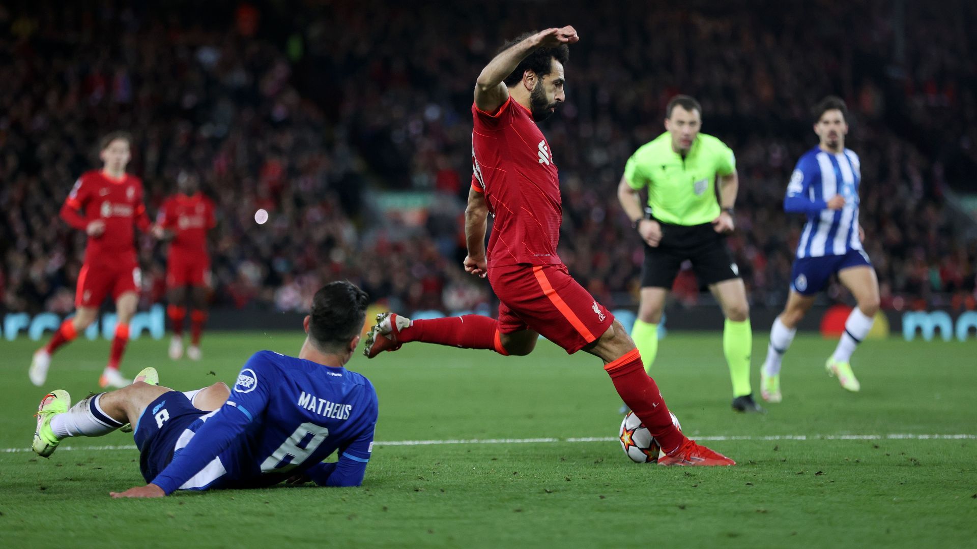 Liverpool FC v FC Porto: Group B - UEFA Champions League