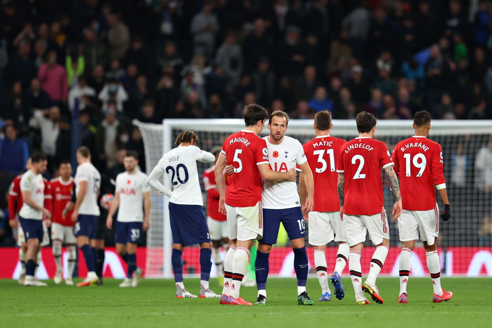 Tottenham Hotspur v Manchester United - Premier League