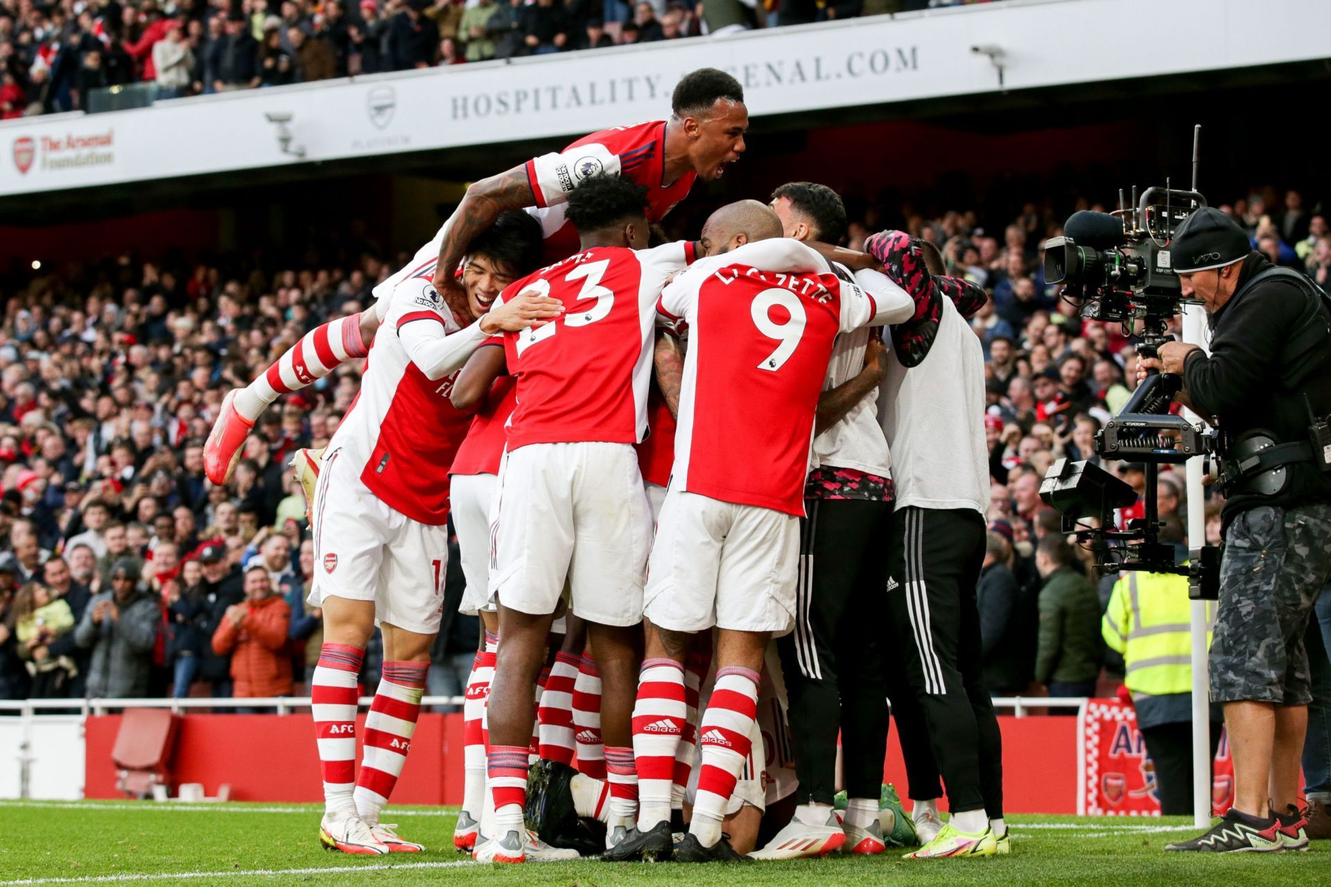 Arsenal beat Watford in their final game before the break