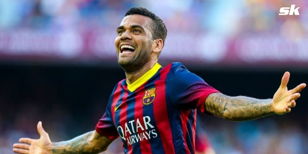 Dani Alves has been presented to the fans following his return to Barcelona.