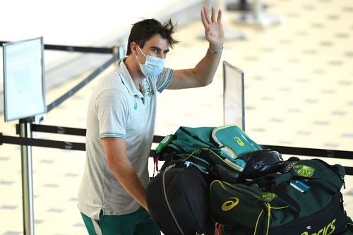 Australia & England Cricket Players Arrive In Brisbane