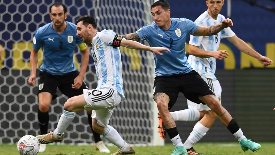Argentina plunge Uruguay&#039;s qualifying hopes into serious danger.